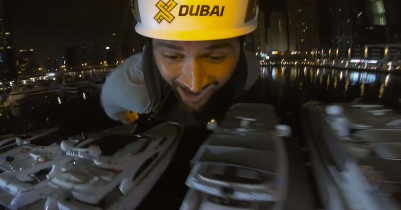 'The Amazing Race's double episode has teams chasing after glowing eggs, counting stairs and making sandwiches in Dubai and Uganda