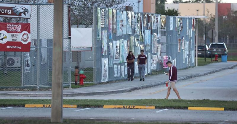 Parkland school teacher leaves a loaded gun in public bathroom, gets arrested