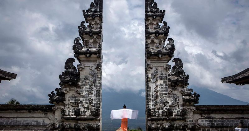 12-year-old boy steals mom's credit card and flies to Bali after an argument with parents