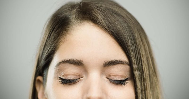 8 easy anti-aging facial exercises which you can do at home