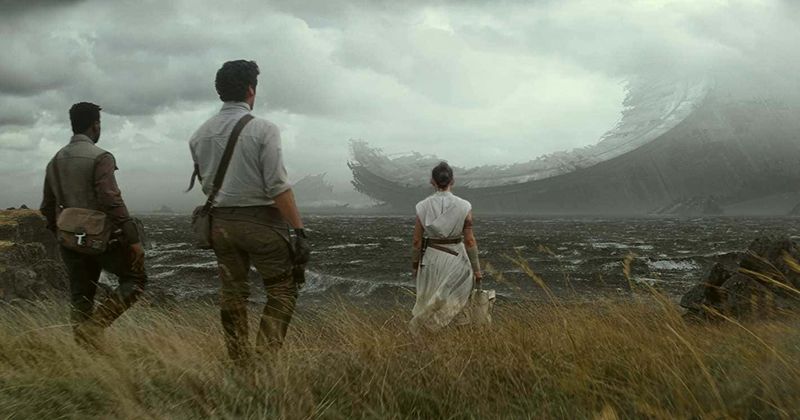 'Star Wars: The Rise of Skywalker': Some of the movie's best moments happen offscreen, from Leia's choice to Rey's lightsaber