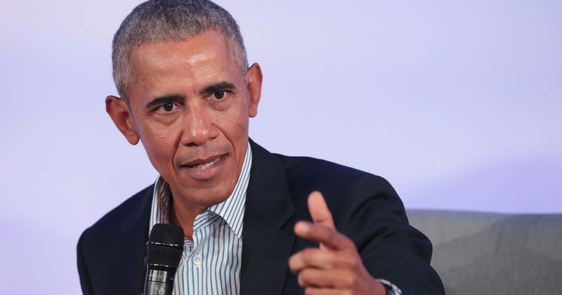 Barack Obama congratulates Jennifer Lopez and Alex Rodriguez on engagement with sweet handwritten note