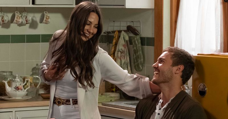 Peter Weber confirms he's dating Kelley Flanagan with lip-locking photo: 'Let the adventure begin'