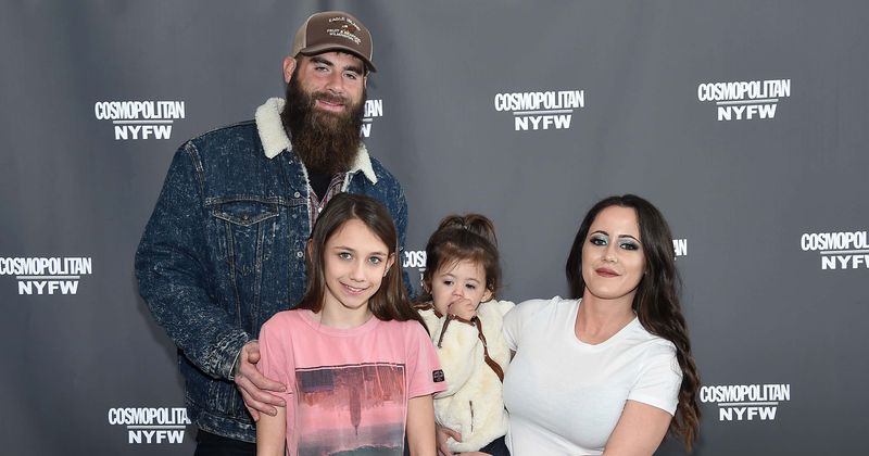Teen Mom's David Eason takes his children out for a swim, worried fans say 'it looks like a sewage plant'