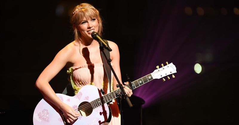 Destination Jam: Top 5 Taylor Swift songs from 'Folklore' that will pull at your heartstrings