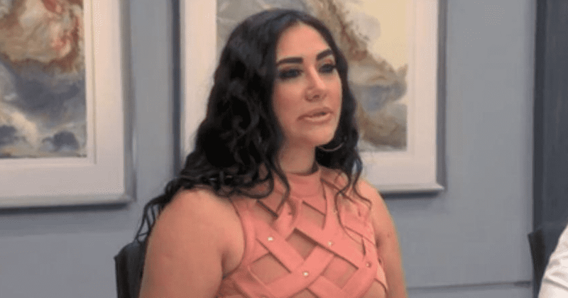 'Botched': A cheap boob job nearly sends Parisa to her death bed, can Dr Paul and Dr Terry help her?