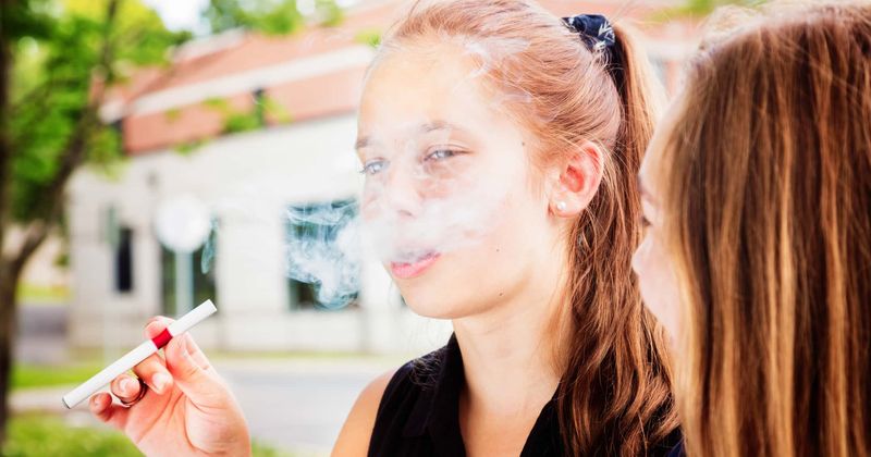 Vaping in US teens drops in 2020 after crackdown, but disposable e-cigarettes are getting popular: CDC