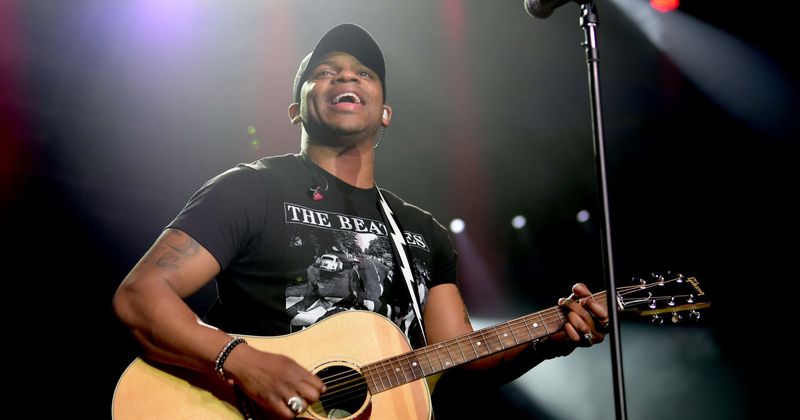 ACM Awards 2020: Jimmie Allen steals show with 'Make Me Want To', fans say 'your voice is perfect for country'