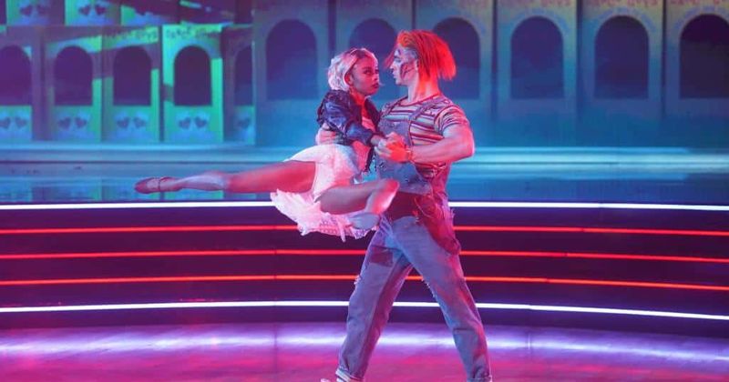 'Dancing With The Stars': Skai Jackson gets 26 for 'perfect' act, fans call judges out for 'bullsh*t' score
