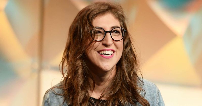 Who is Mayim Bialik dating? Tragic tale of broken marriage and 'depressing' breakup of the 'Call Me Kat' star