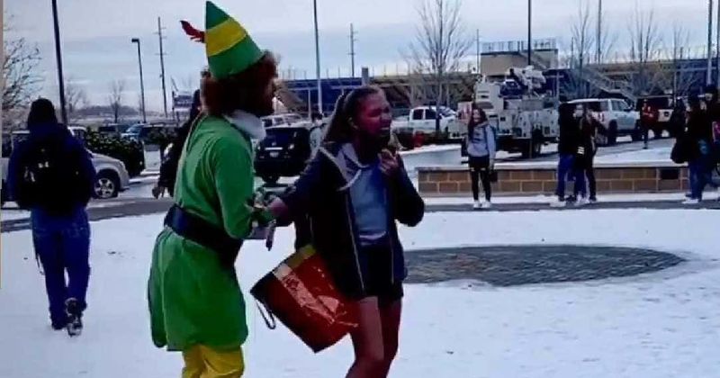 Who is Gregory Sumsion? Dad dresses up as Buddy the Elf to pick up high school daughter and Internet is loving it