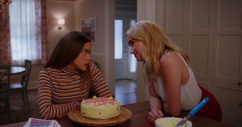 Netflix’s ‘Ginny and Georgia’: Release date, plot, cast, trailer and all you need to know about the mother-daughter dramedy