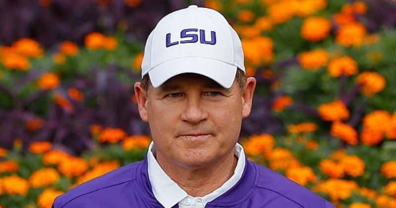 Les Miles LSU scandal: Why was football coach not banned? Shocking report says he tried to kiss student twice