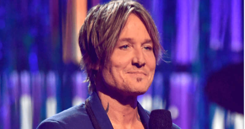 Did Keith Urban undergo plastic surgery? Singer's ACM Awards look has fans asking if he had 'too much makeup'