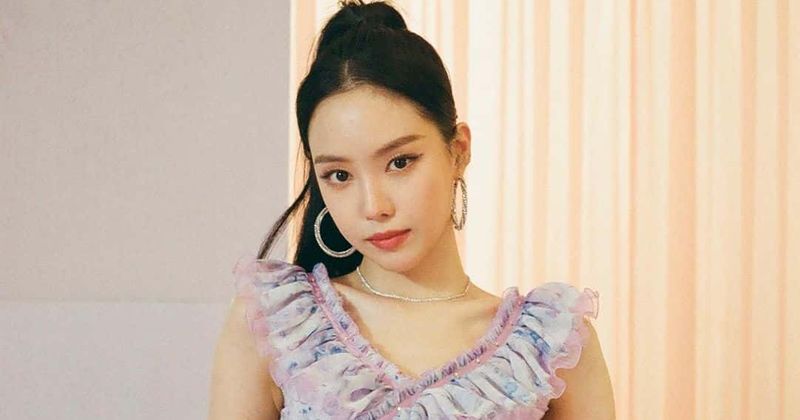 Is Naeun joining YG Entertainment? Singer to remain in Apink despite not renewing contract with Play M