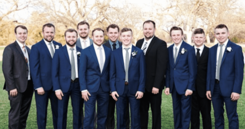Did Josh Duggar attend sibling weddings? Ex reality TV star seen in family picture days before arrest