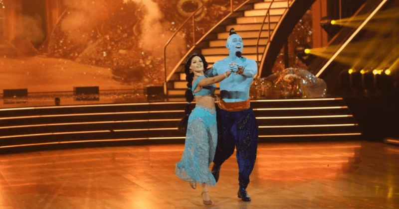 'DWTS' Disney Night: The Miz wows fans with quickstep to Aladdin's 'Friend Like Me'