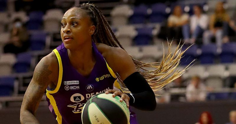 Tiffany Mitchell: US basketball player slams Aussie league's 'racist' rule for braids