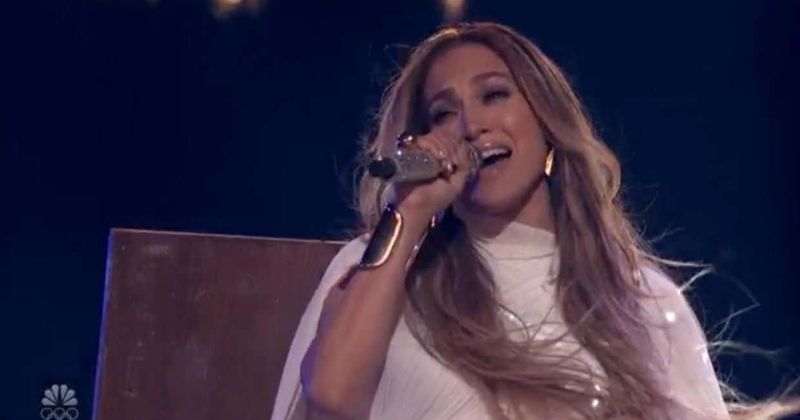 Jennifer Lopez performs on 'The Voice' Season 21 finale, fans ask 'why is she there?'