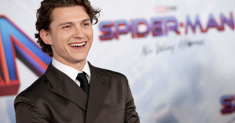 Tom Holland to host 2022 Oscars? Fans say Spider-Man star pick would be INSULT to Kevin Hart