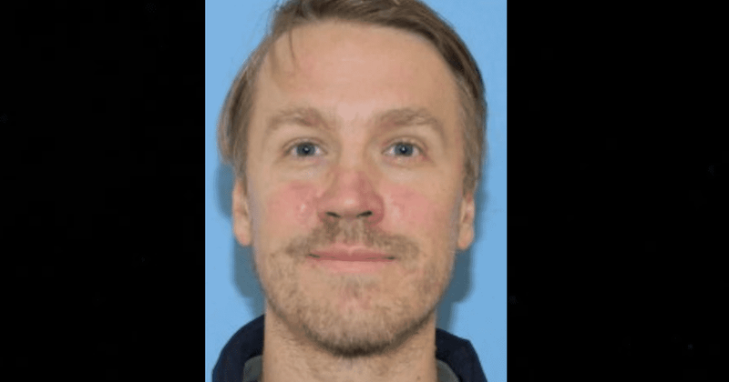 Aaron Christopher Kelly: Gunman who killed Washington Fred Meyer staffer arrested