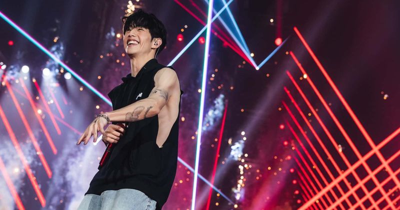 Is Mark Tuan okay? GOT7 member's accident at Thai fanmeet leaves Ahgases worried