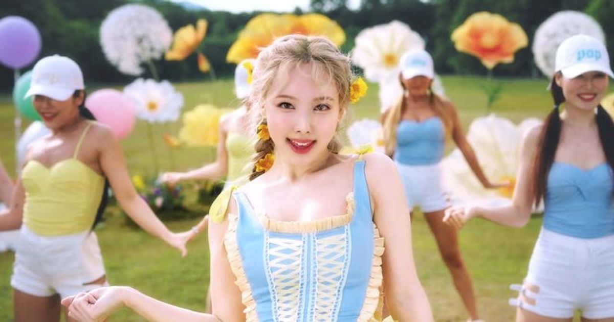 Nayeon becomes 1st K-pop soloist to chart in top 10 of Billboard 200, TWICE fans say: 'So famous'