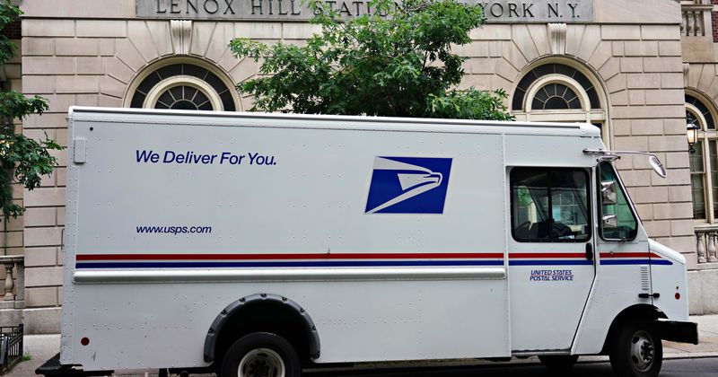 Who is Andrew Russell? USPS mailman rescues girl, 6, trapped in parked car after mother overdosed