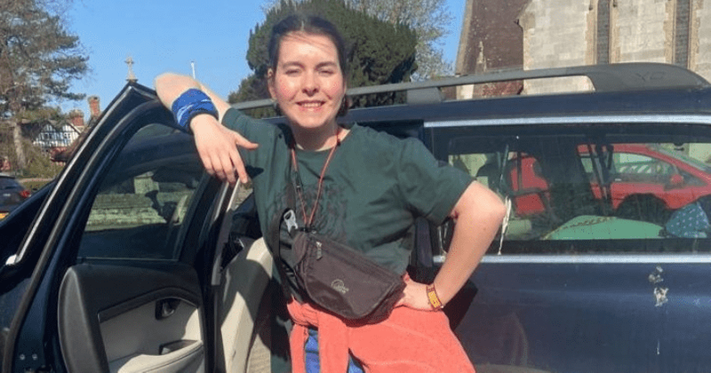 Who is Amelia Dean? Woman, 19, left paralyzed knee down after BISON tosses her 15 ft in the air