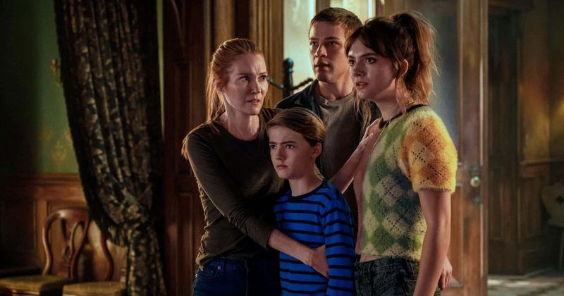 'Locke & Key' Season 3 Review: Netflix's fantasy show is less magical and less fun in its final outing