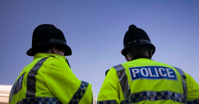 Police officer who sent rape victim nudes, told her he wanted to handcuff her to bed is finally SACKED