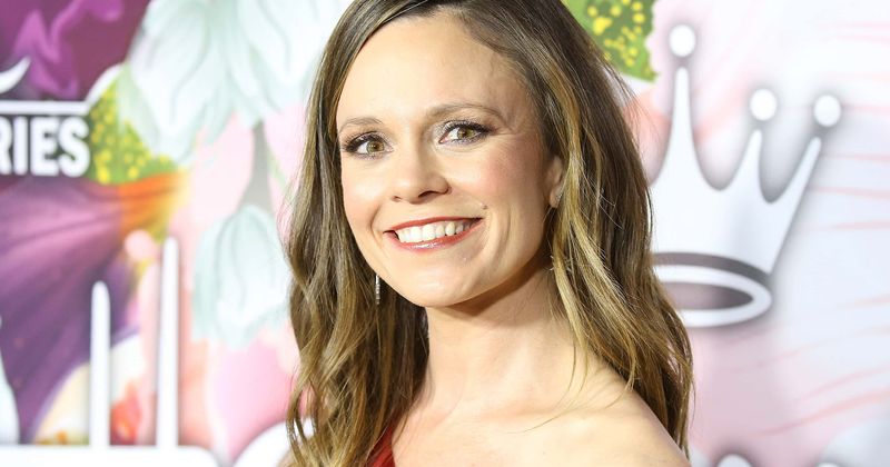 'Dating the Delaneys' on Hallmark: Rachel Boston enjoys best of both worlds as a mother and actress