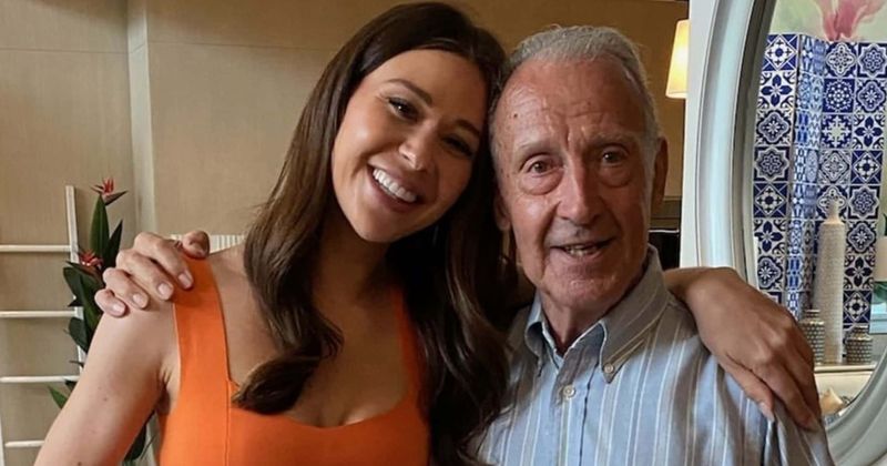 'The Bachelorette' 2022: Fans hail Gabby Windey's grandpa John for approving Erich Schwer