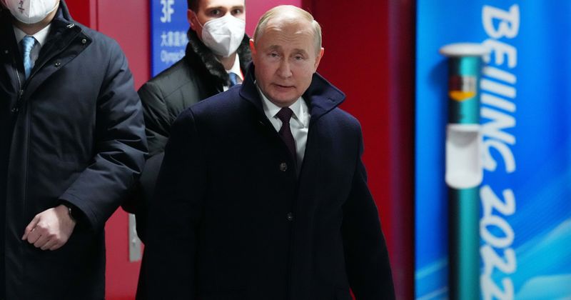Vladimir Putin survives alleged assassination attempt as motorcade 'attacked with bomb' amid war with Ukraine