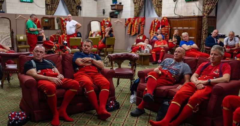Viral pic shows Beefeaters, who watched over Queen's coffin in gruelling SIX HOUR SHIFTS, taking well-deserved break