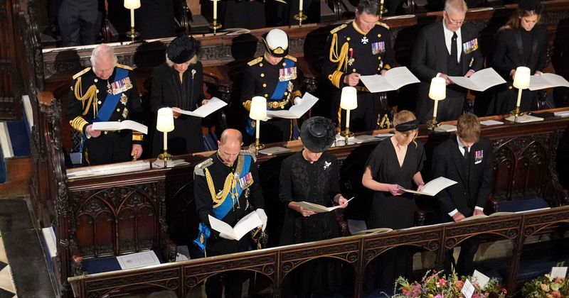 Significance of the mysterious empty seat in front of King Charles during Queen’s committal service