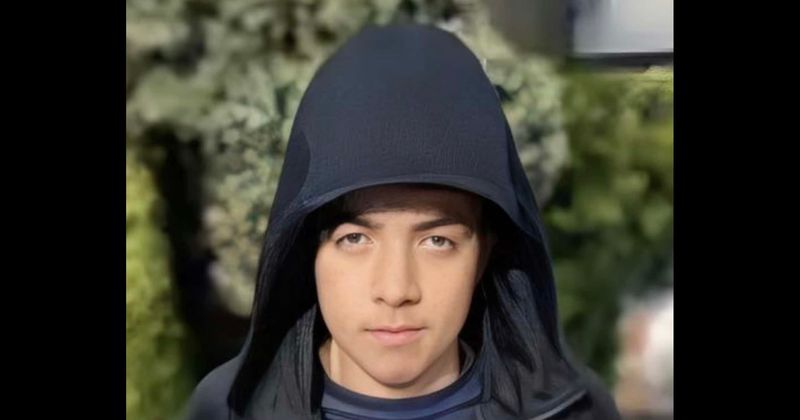 Khayri McLean murder: Dying teen lay in mother's arms as she begged him to 'hold on' till girlfriend arrived
