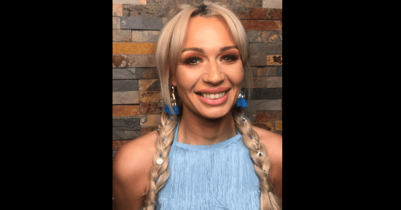 Heartbreaking tributes pour in for 'gorgeous' mom-of-two who blacked out on the street and died