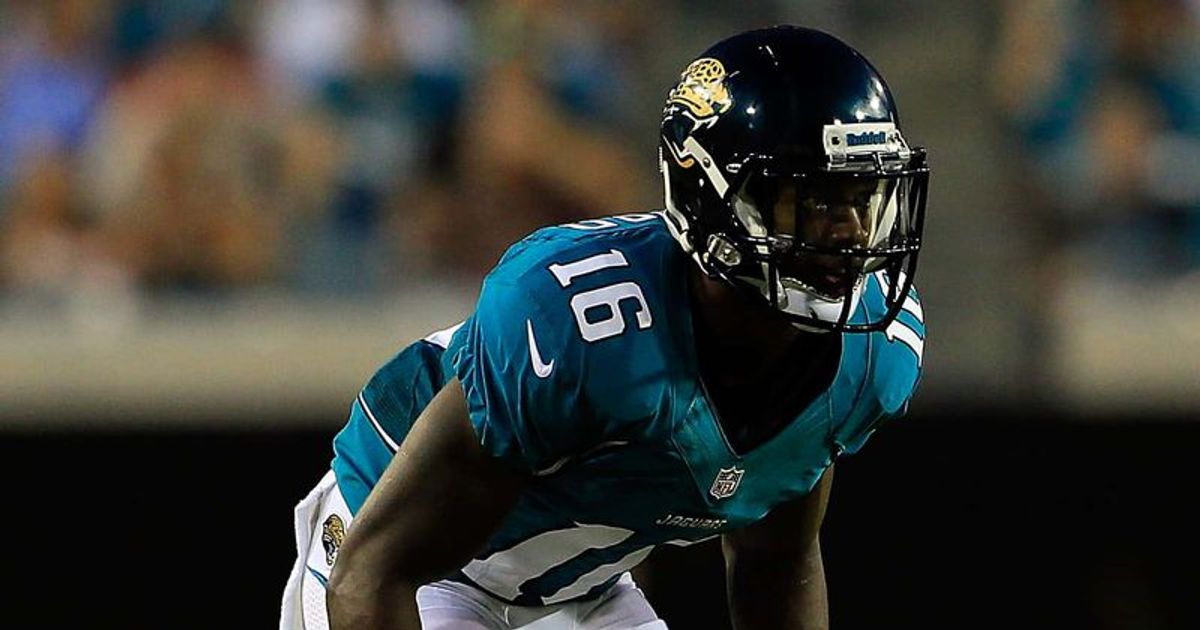 Antonio Dennard: Ex-NFL cornerback, 32, shot dead outside Pennsylvania bar