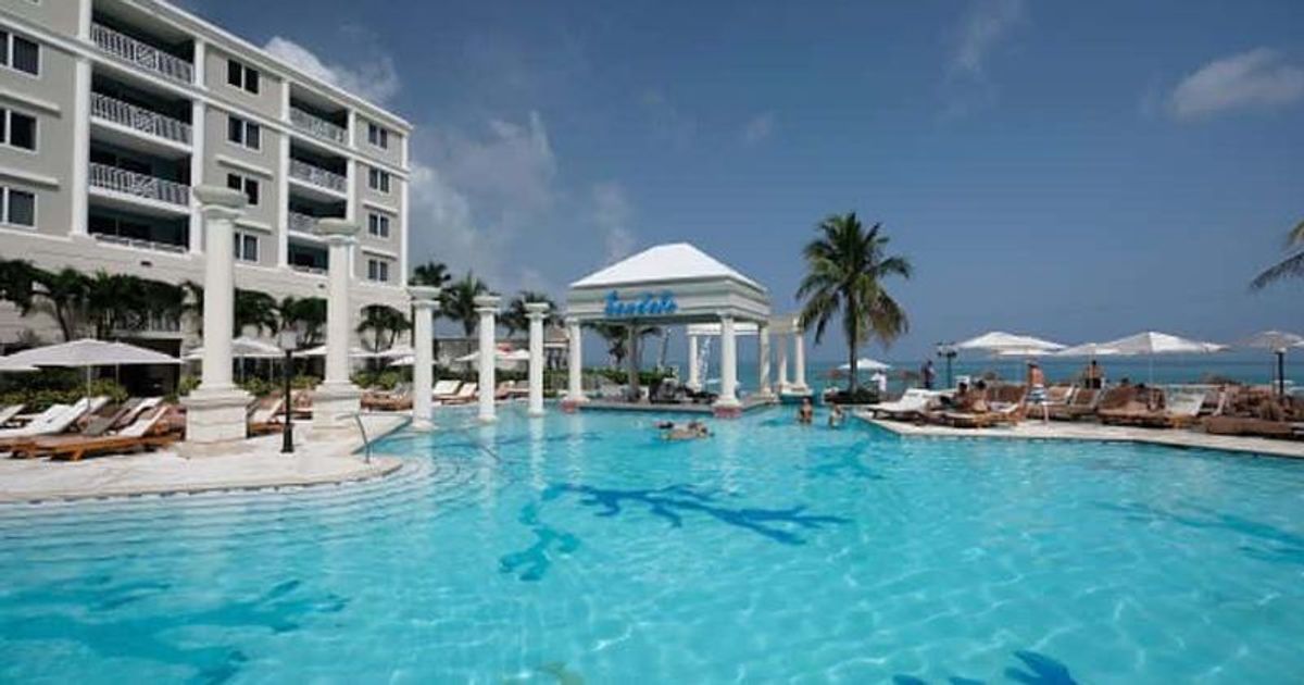 Security guard at resort sexually assaults tourist after barging in her room at night