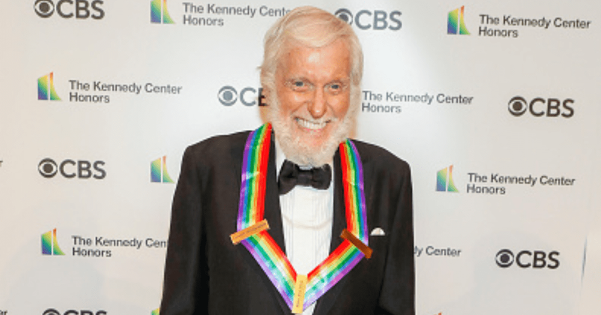 ‘Angel from God’: Dick Van Dyke, 96, seen handing out $5 bills to jobseekers and homeless in Malibu