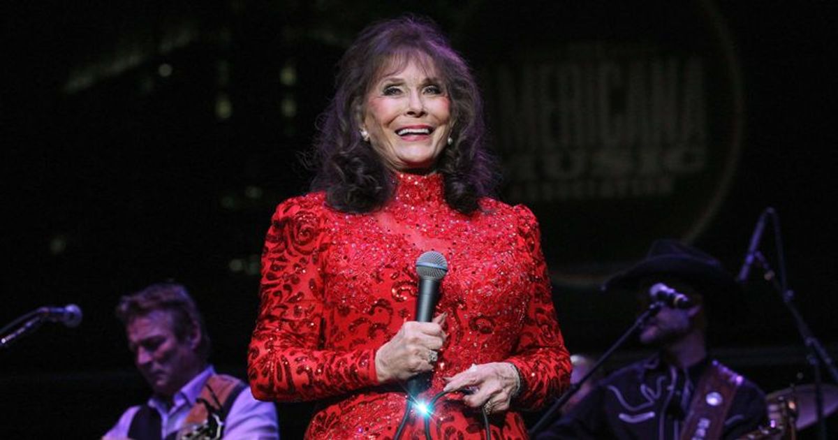 Jealousy, regrets and a forbidden love: Loretta Lynn’s last words revealed