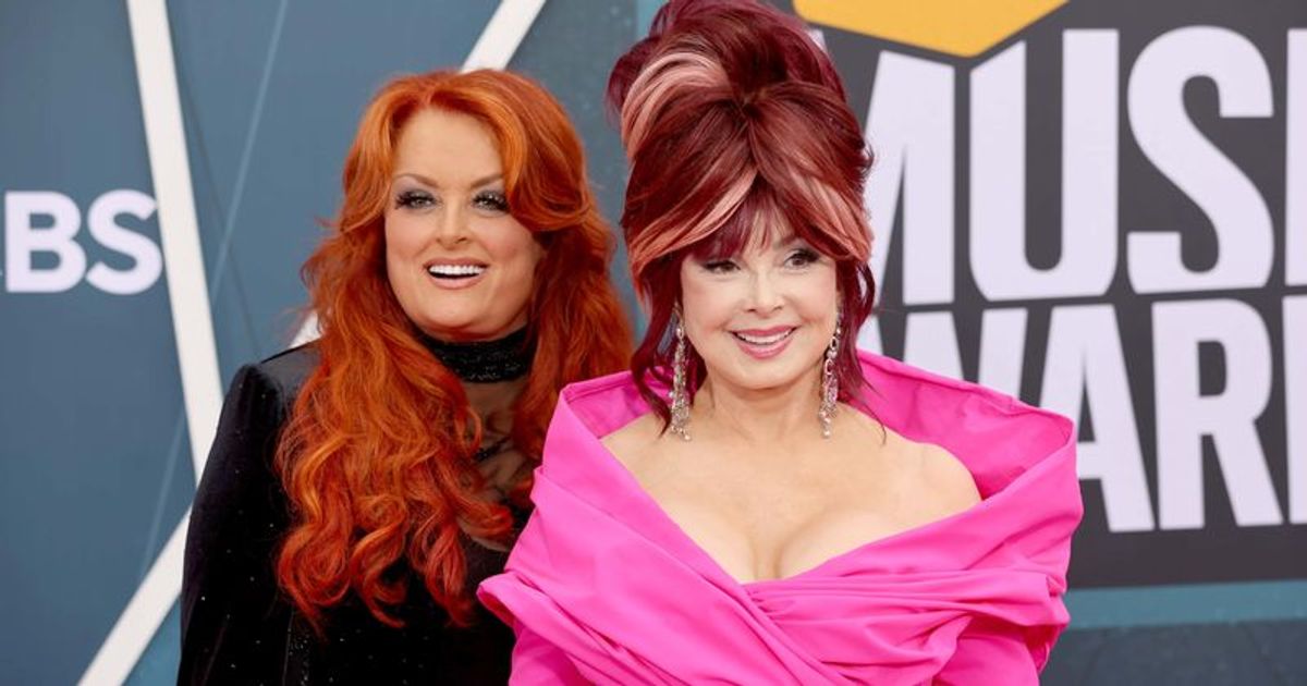 ‘Between hell and hallelujah’: Wynonna Judd says performing has helped her mourn mom Naomi