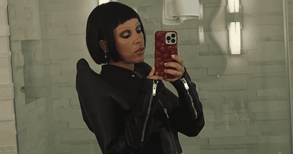 'Not afraid to be herself': Doja Cat slays fans after leak of topless birthday pictures