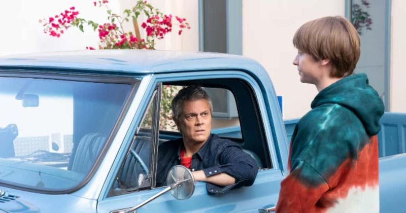 'Jackass' star Johnny Knoxville revives his acting career with Hulu's 'Reboot', fans say he's 'killing it'