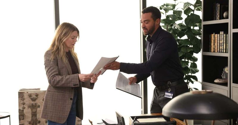 'Grey's Anatomy' fans fawn over Jackson and Meredith's friendship after Jesse Williams' guest appearance