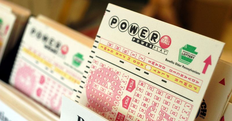 'How do ping pong balls suffer tech issues?' Internet erupts after Powerball's $1.9B lottery draw DELAYED