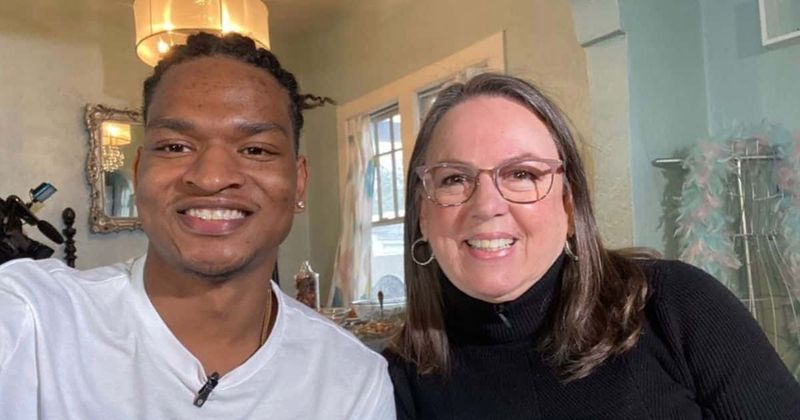 Wanda Dench and Jamal Hinton ring in year seven of Thanksgiving tradition thanks to a wrong text