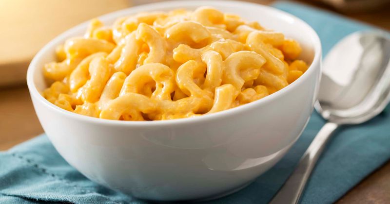 'Put salt and pepper in water': Internet debates the correct way to boil Mac and Cheese noodles