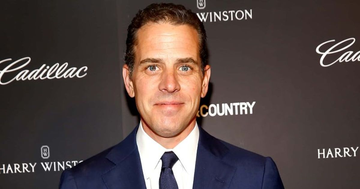 Internet slams FBI after reports reveal agency warned Twitter of Hunter Biden's 'hack-and-leak operation'